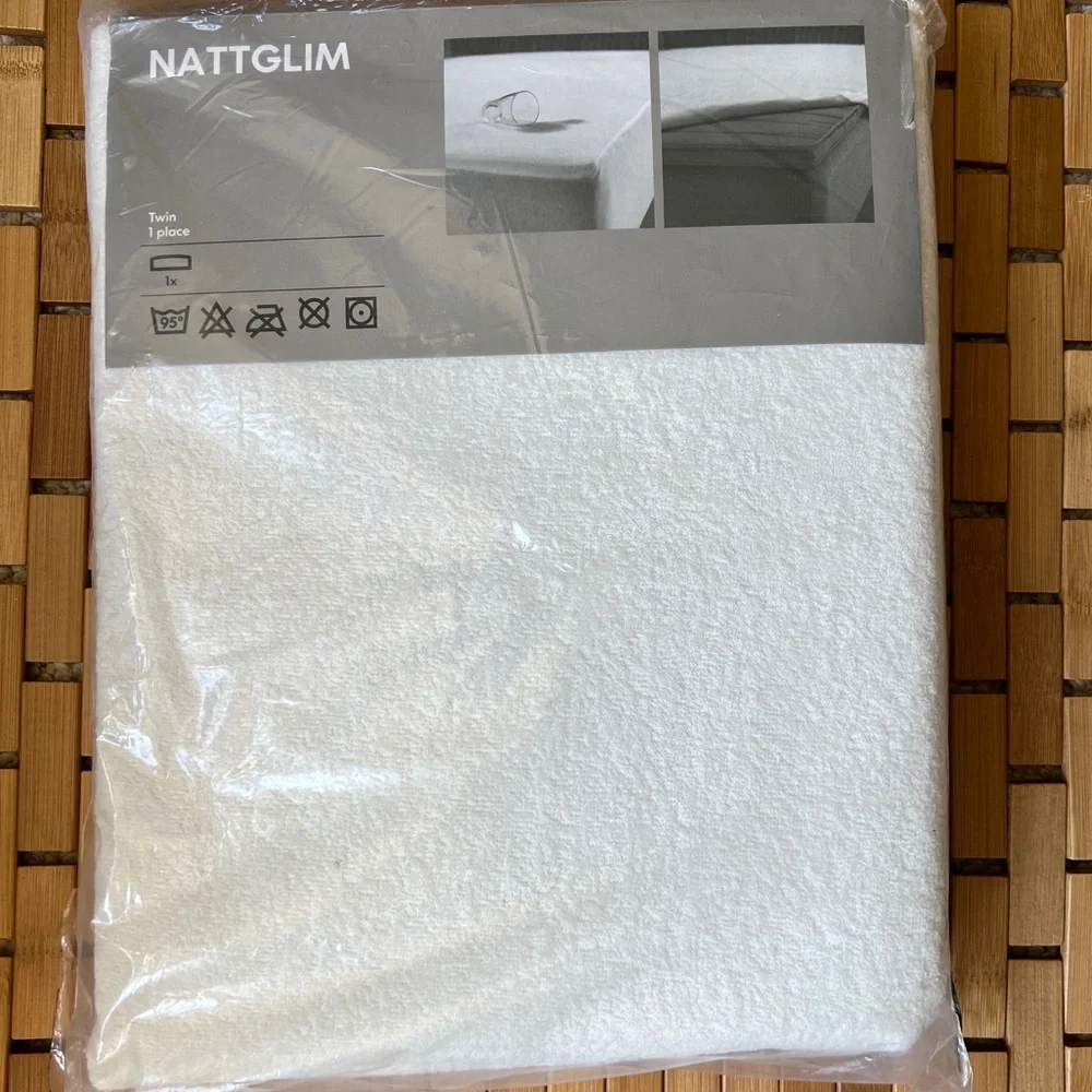IKEA Nattglim Twin Mattress Protector